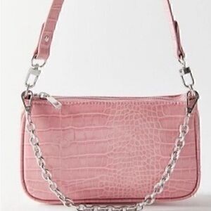 Urban Outfitters Rosie Chain Baguette Bag
New with Tag